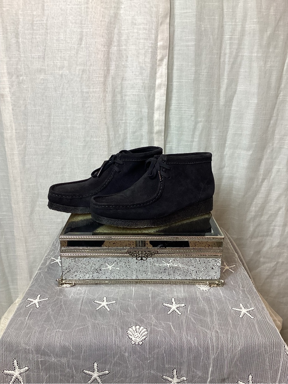NWT Clarks Men’s Wallabee Boots- Black Suede; Size: 10